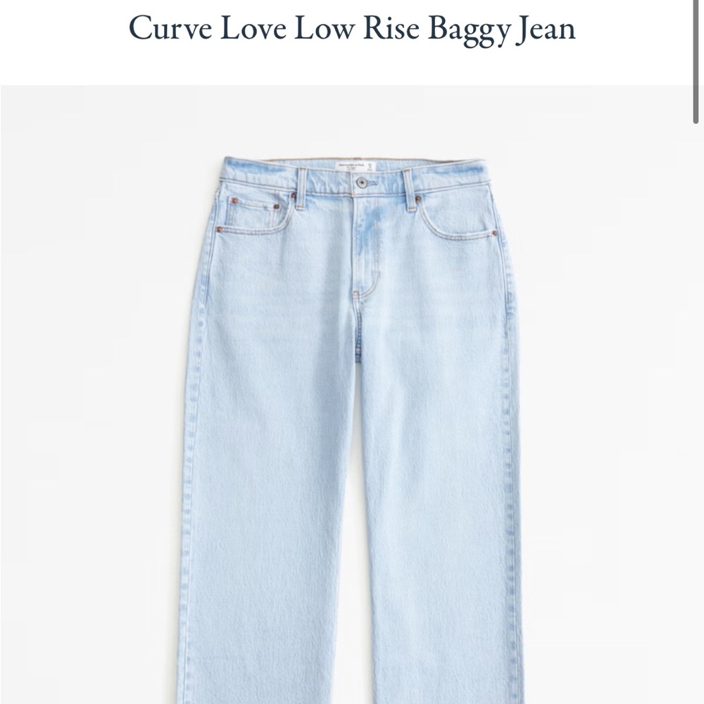 Abercrombie Curve Love Low Rise 90’s Baggy Jean (Light)
